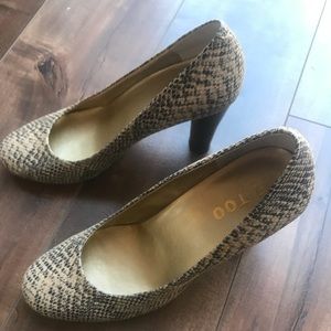 Size 7 Me Too Pumps